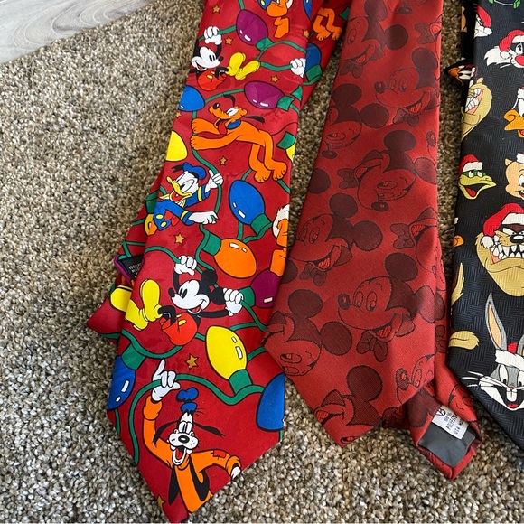 Mickey Mouse Looney Toon Holiday Tie Set One of. Kind Collection Unisex - Picture 6 of 10
